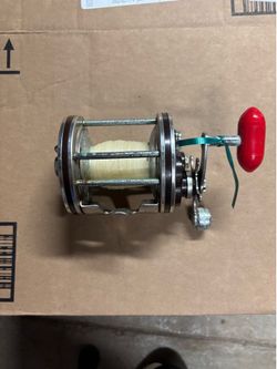 Vintage Penn Senator Heavy Duty Salt Water Fishing Reel.