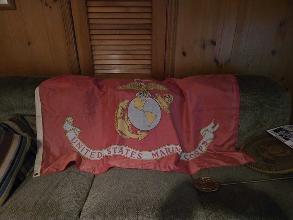 Large US MARINES FLAG
