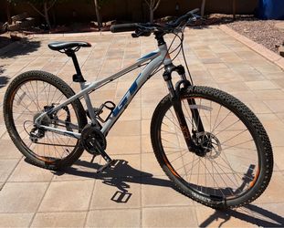 Gt aggressor pro 27.5 mountain bike frame size small (Read Description )