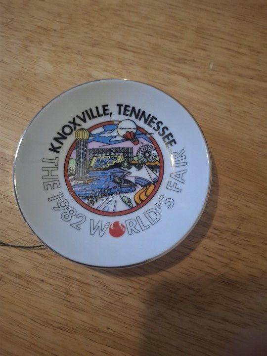 Knoxville Tennessee the 1982 worlds fair plate