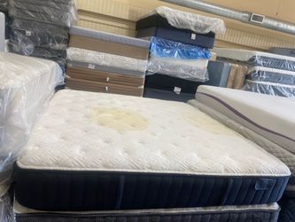 King stearns and foster mattress set