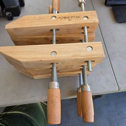 Set of four Powertec 10-in wooden clamps never used