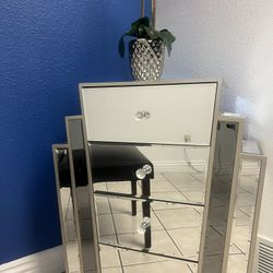 2 Mirror Nightstands Or Decorative End Tables 