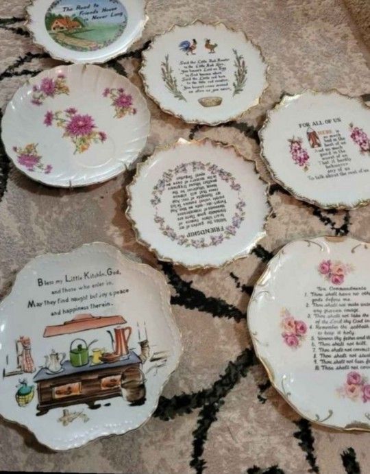 Collectable Hanging Plates- Lot