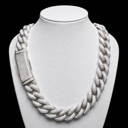 22" VVS Moissanite Cuban Link Chain – 925 Sterling Silver