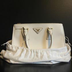 Prada Galleria Leather Bag (Never Used)