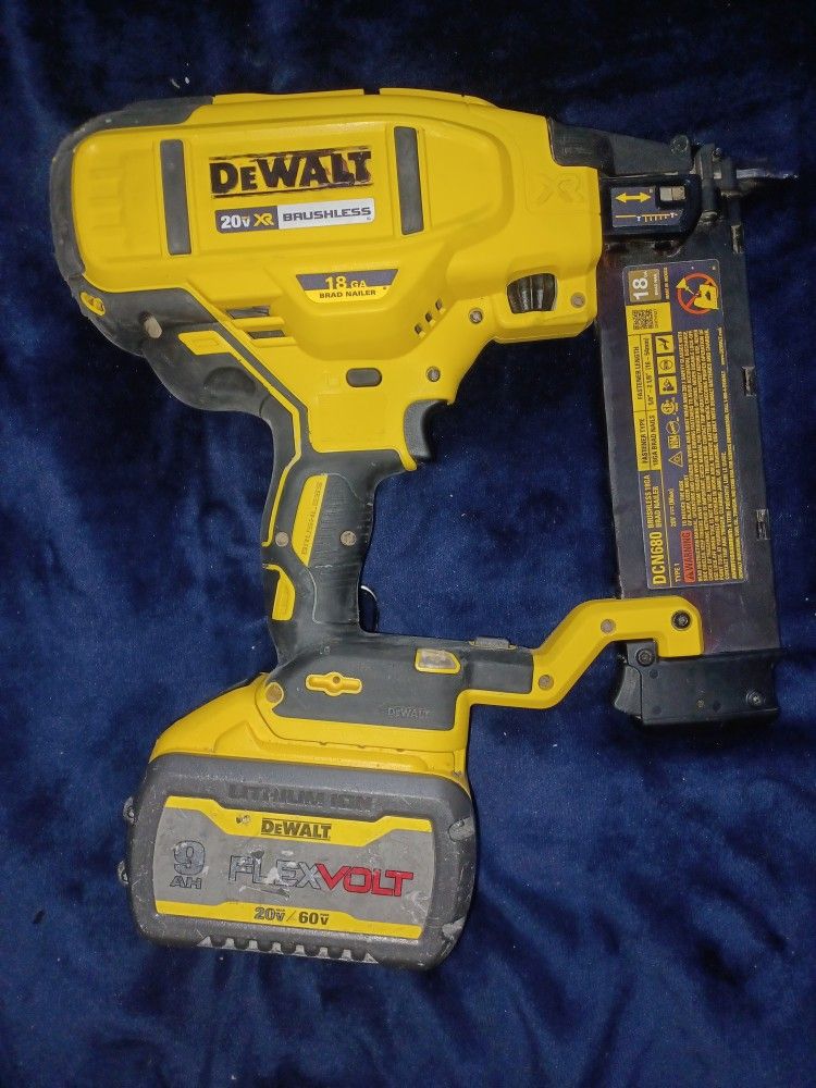 Dewalt 18ga Brad Nailer