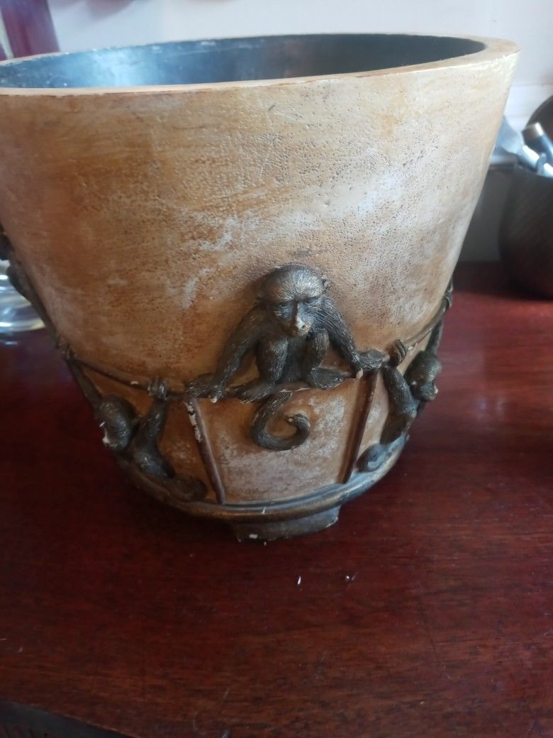 Monkey Flower Pot,( Hard Plastic,$10