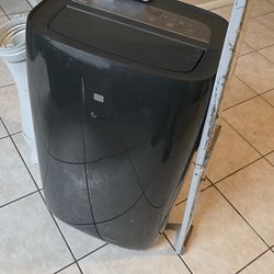 LG Portable A/C moving out sale throw me an offer