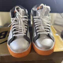 Nike SB Blazer independent trucks Company