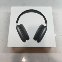 Black AirPod Max 
