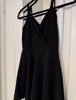 Black mini dress – elegant / night out