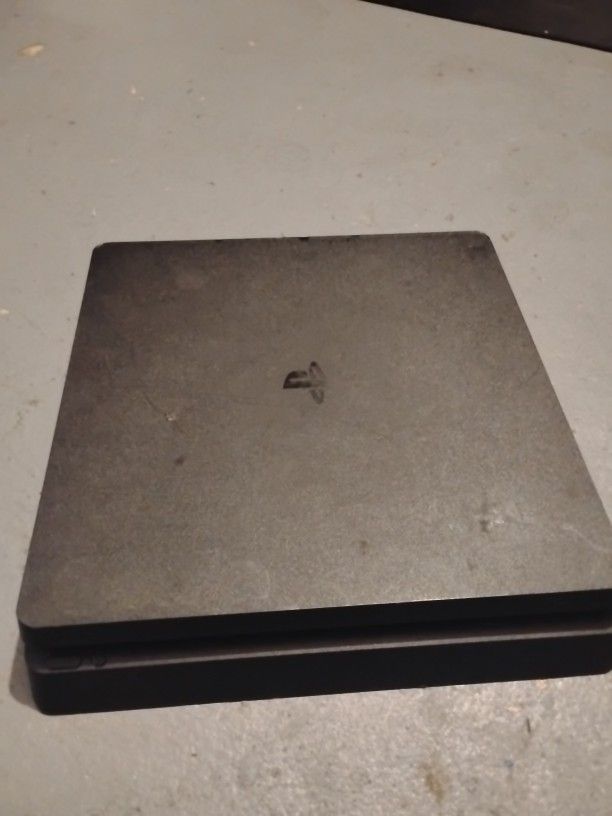 PlayStation 4 Slim