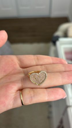 10k heart ring