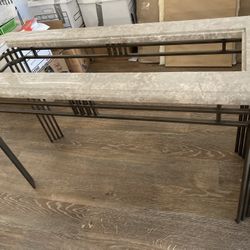 Matching Coffee And Entry Way Tables 