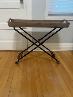 Accent table