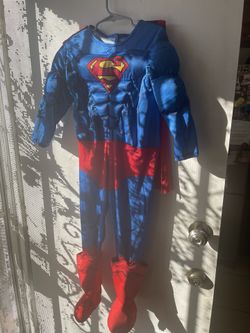 Size 4-5 Superman Costume