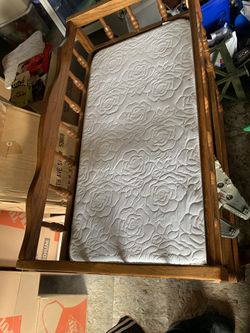 Baby changing table with shelves