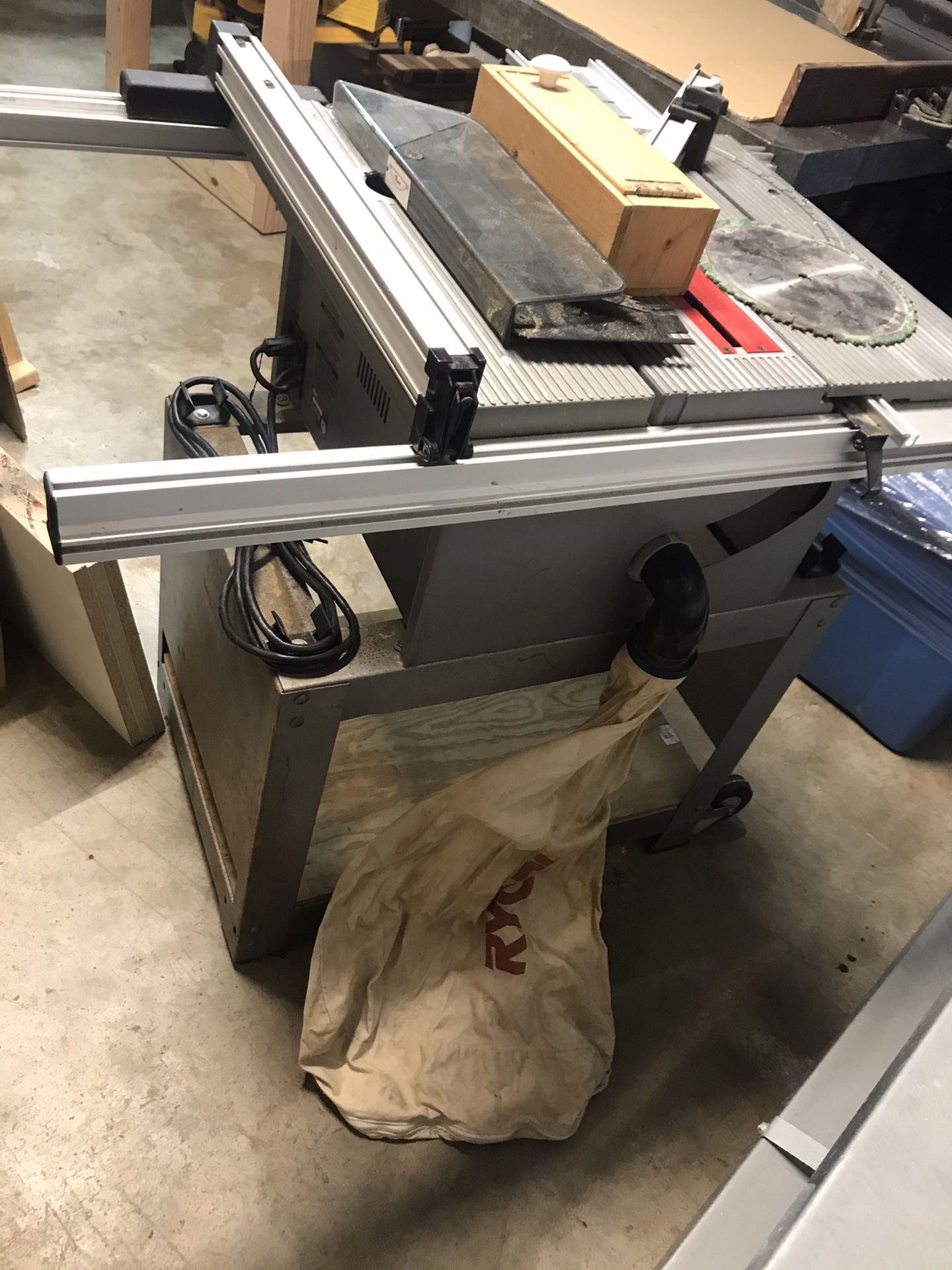 Ryobi BT3000 table saw 90.00 obo for Sale in Miami, FL OfferUp