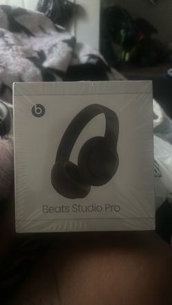 Beats Studio Pro
