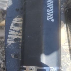 Slip on exaust. .35$ per set..