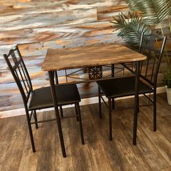 Small Dining Room Table And Chairs