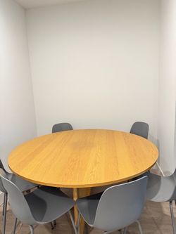 60” Round Dining Table