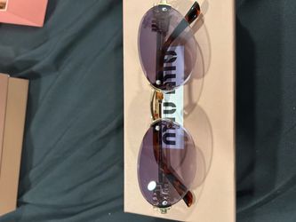 MIU MIU