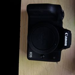 CANON EOS CAMERA BUNDLE