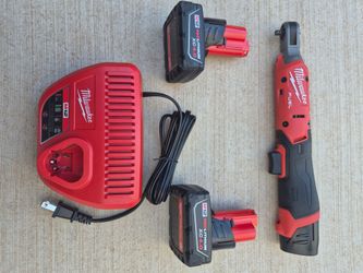 MILWAUKEE FUEL RATCHET SET