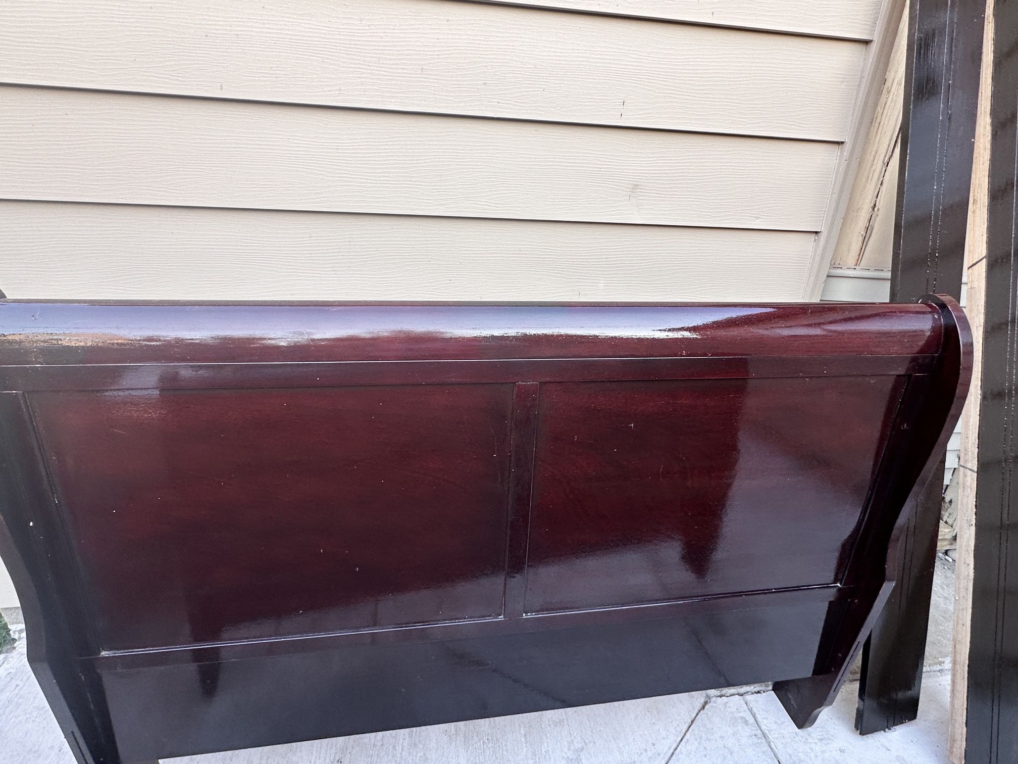 Sleigh bed Frame