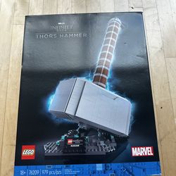 Lego Thor’s Hammer NIB