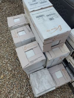 Tile / backsplash