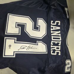 Deion Sanders Signed Beckett Jersey. Authentic