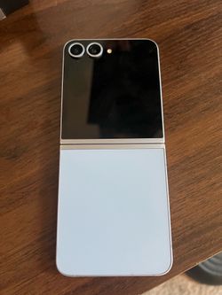Samsung galaxy Flip 6