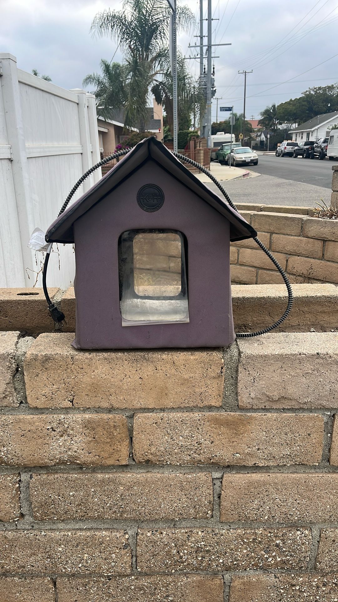 Heated Cat House