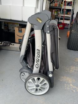 Chicco Bravo Quick-Fold Stroller