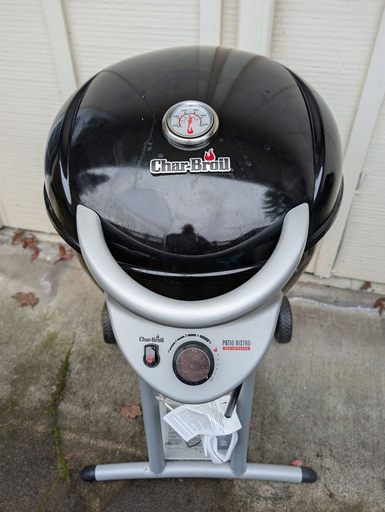 Char Broil BBQ W/ Cover