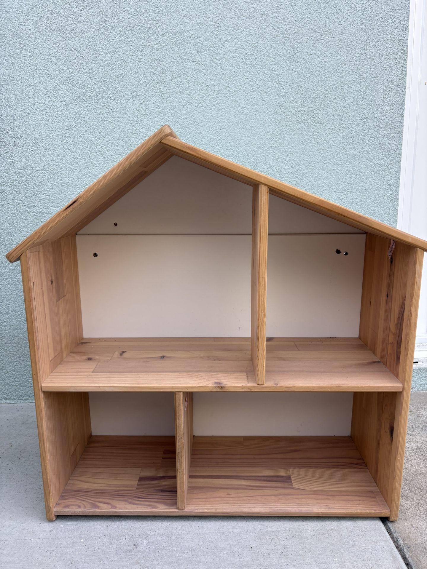 Shelf / Playing Doll House