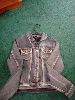 Jean jacket (chiqule) size large