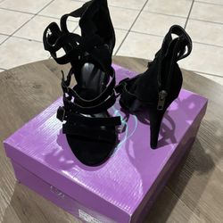 Black Heels/tacones Negros 