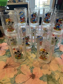 McDonald Disney glass cups set 14