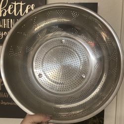 Big Kitchen Metal Strainer 