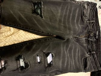 EMBELLISH JEANS