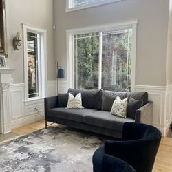 Dark grey Massi Couch 