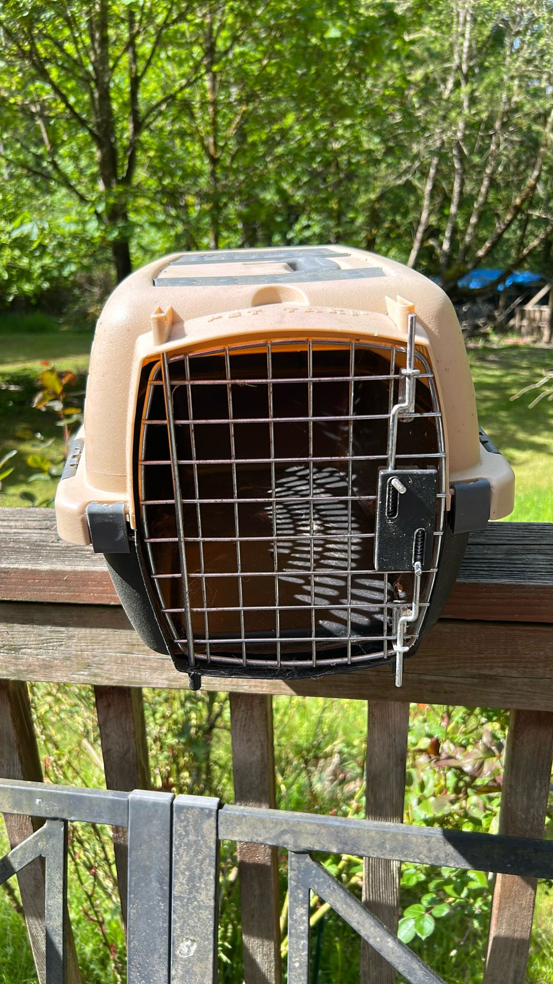 Travel Cat Carrier.