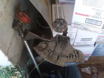 String trimmer head attachments. Straight shaft