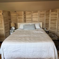 Queen Size headboard w/ metal bedframe
