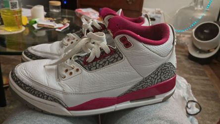 Jordan 3 Retro, Cardinal Red