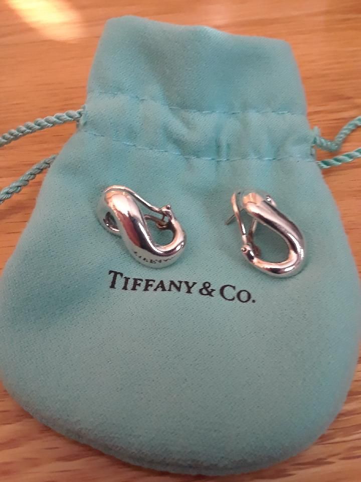 Vintage Sterling Earings. Tiffany Sterling Figure Eight.